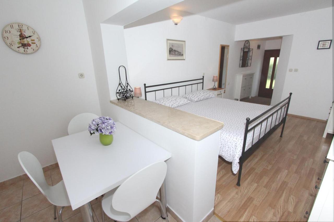 Apartments Mirela Rovinj Luaran gambar