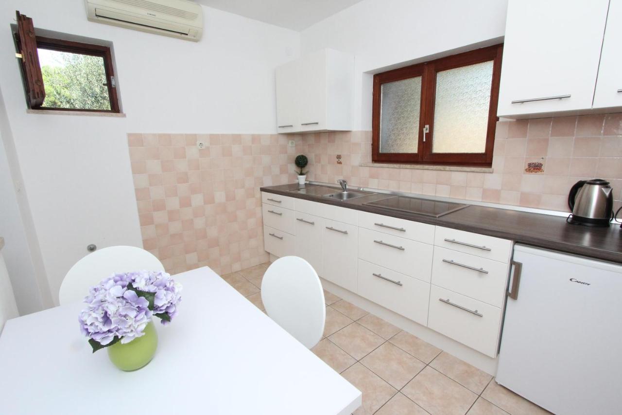 Apartments Mirela Rovinj Luaran gambar